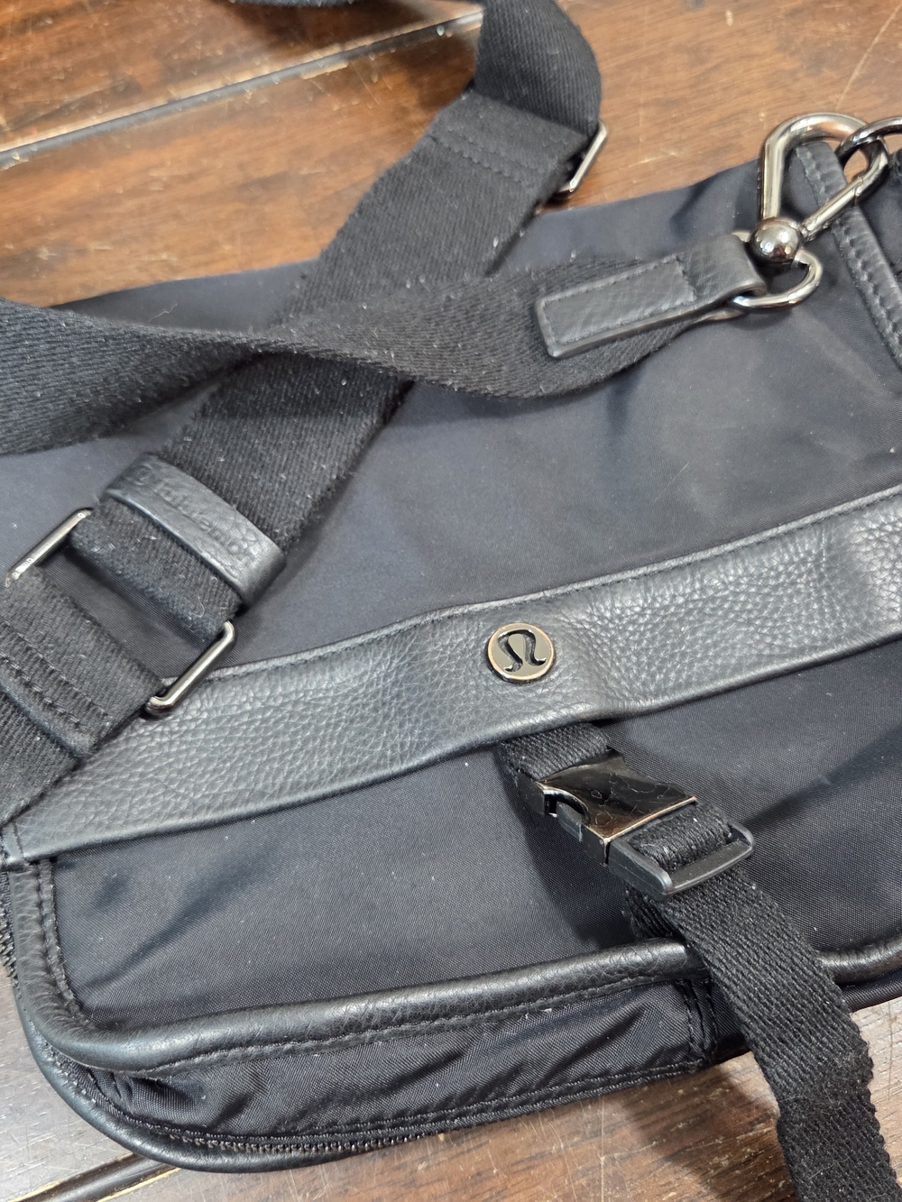 Lululemon Now and Always 5L Crossbody Bag Expandable Black